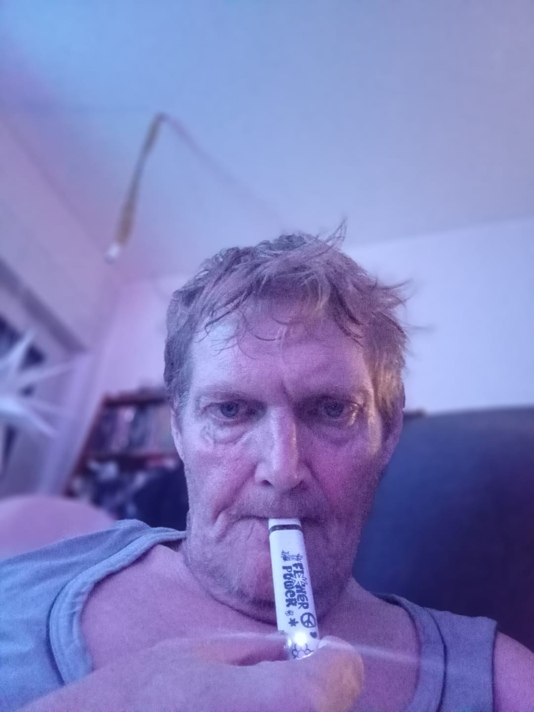 Customer photo review of Flower Power Vape Cherry Superior Blend