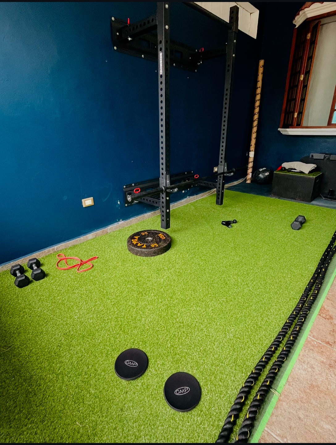 Customer photo review of Rack Plegable de Pared Wall Mount IRONSIDE