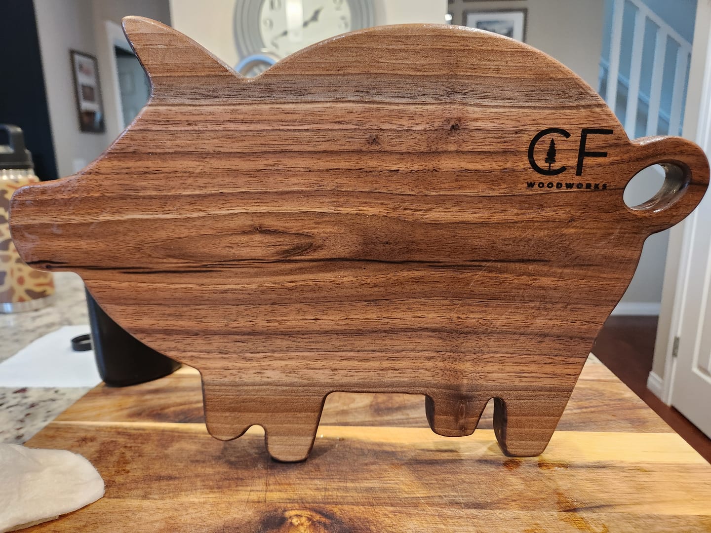 Customer photo review of 15.9x10.5" Pig Shaped Serving Board Acrylic Router Template