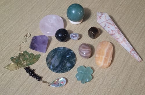 Customer photo review of Crystal Abundance Scoop — 100% Certified Natural Crystals