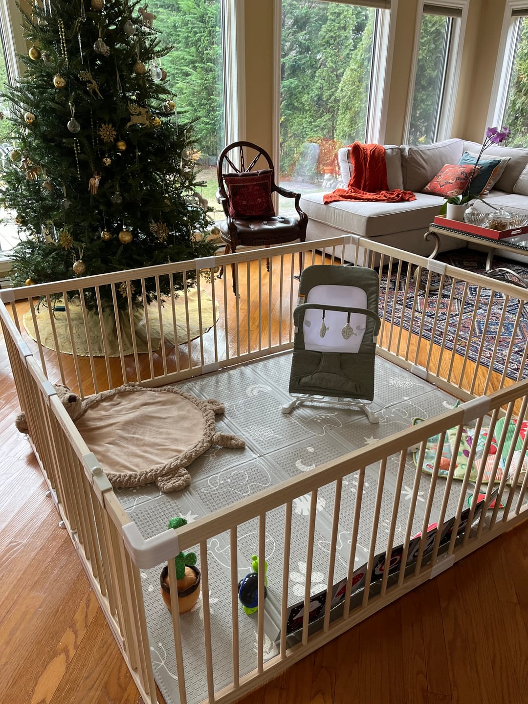 Customer photo review of HARPPA Grovi | Baby Gate Playpen & Fence for Babies and Toddlers