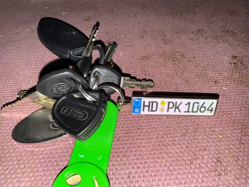 Customer photo review of Kennzeichen Schlüsselanhänger Mini Nummernschild Metall