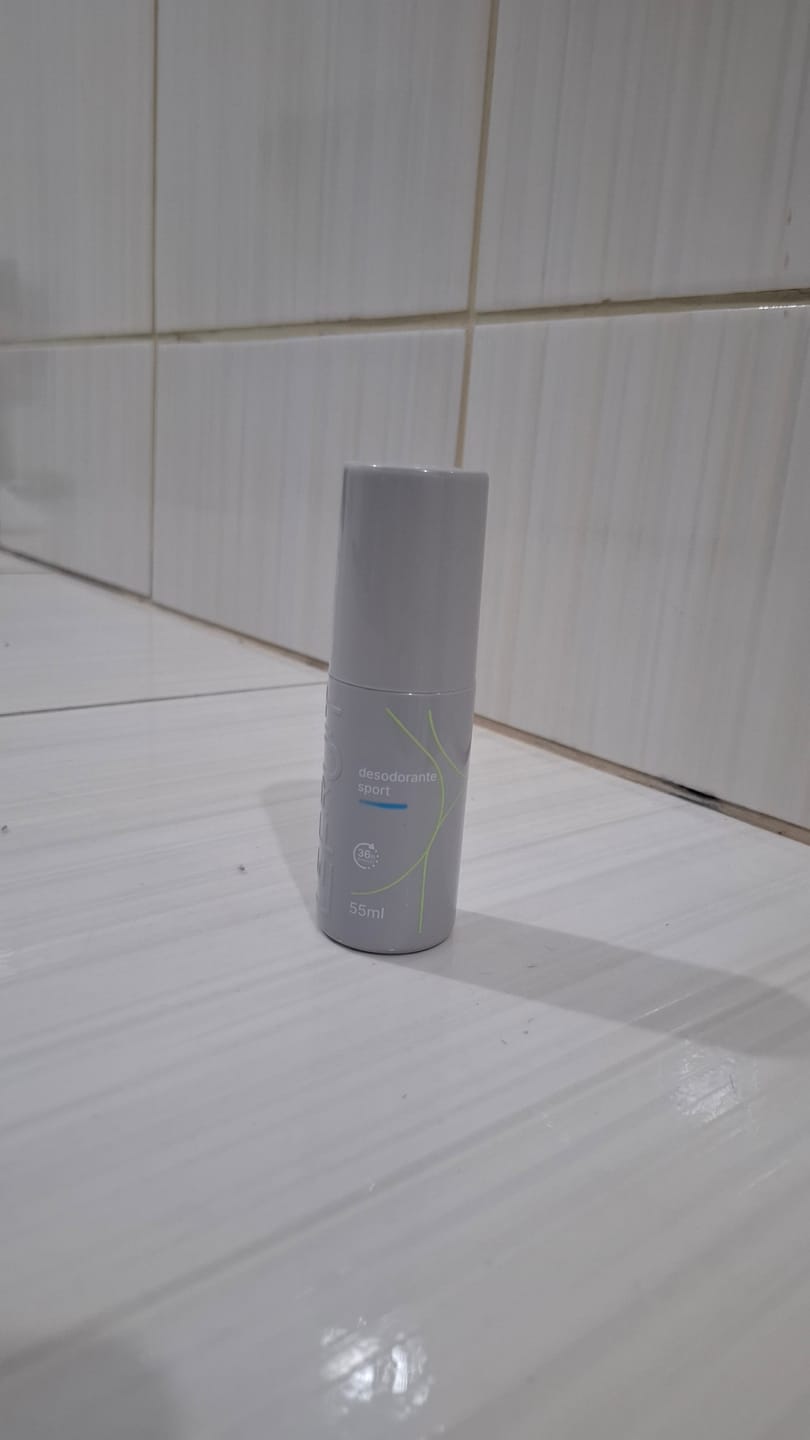Customer photo review of Desodorante Sport