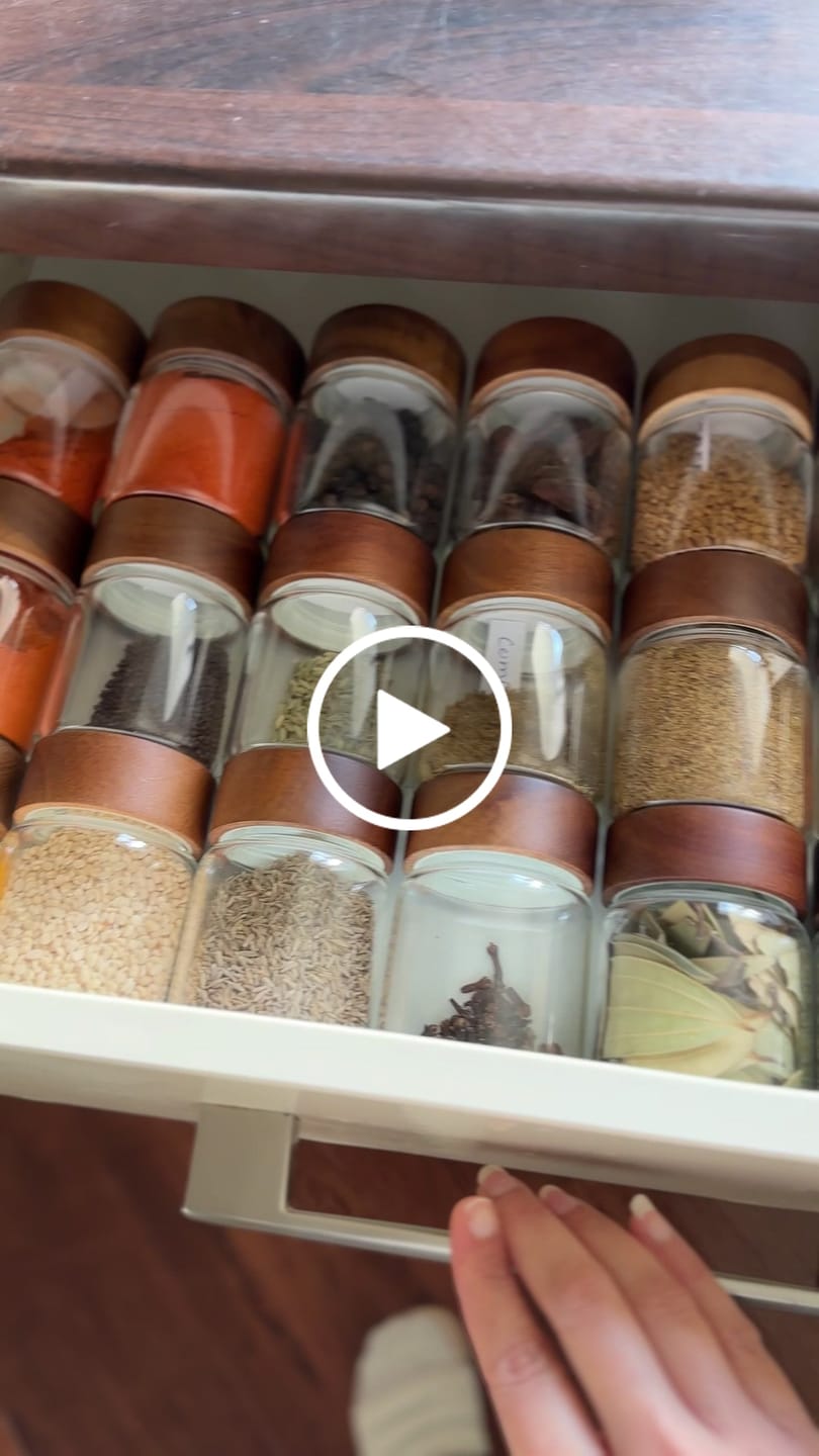 Customer video review of Acacia Wood Glass Spice Jar 180 ML