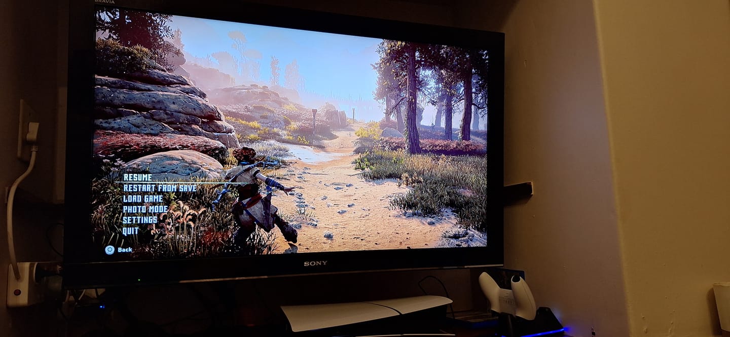 Customer photo review of PS5 Slim + Fortnite Flowering Chaos (Voucher) + PS5 Dual Sense Volcanic Red