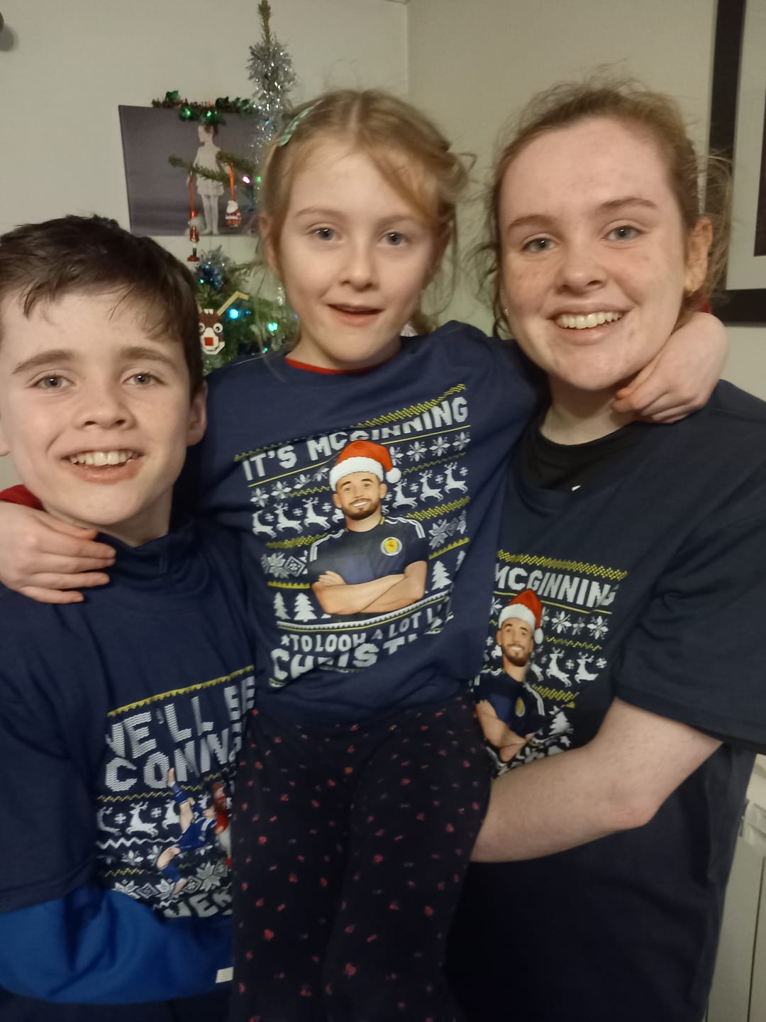 Customer photo review of SCOTLAND - IT'S MCGINNING TO LOOK A LOT LIKE CHRISTMAS
