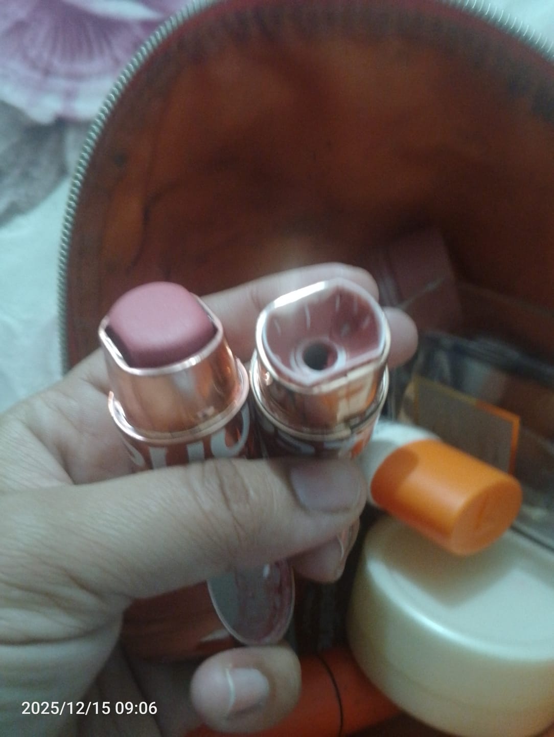Customer photo review of O.TWO.O GLOW COLOR BOUNCE MOUSSE BLUSH
