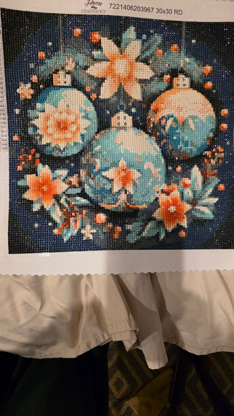 Customer photo review of Christmas Balls with Flowers - Exclusive Premium Diamond Painting Kit