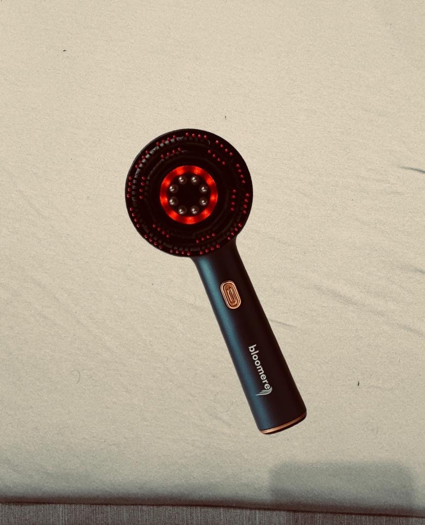 Customer photo review of BloomScratch - 3 in 1 Haarpflegebürste
