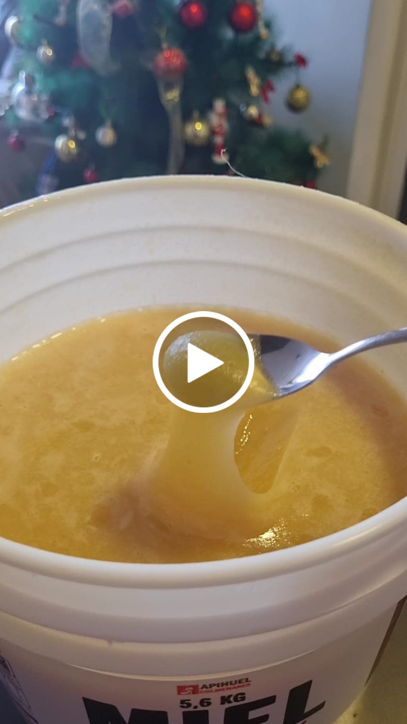Customer video review of Balde Miel Multiflora de La Región de Los Lagos 5,6 kilos
