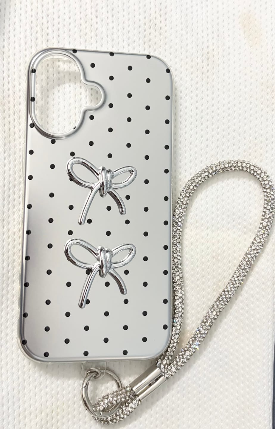 Customer photo review of Dotted Bows Silicon Case For iPhone With Rhinestone Hand Bracelet And Bow Charm