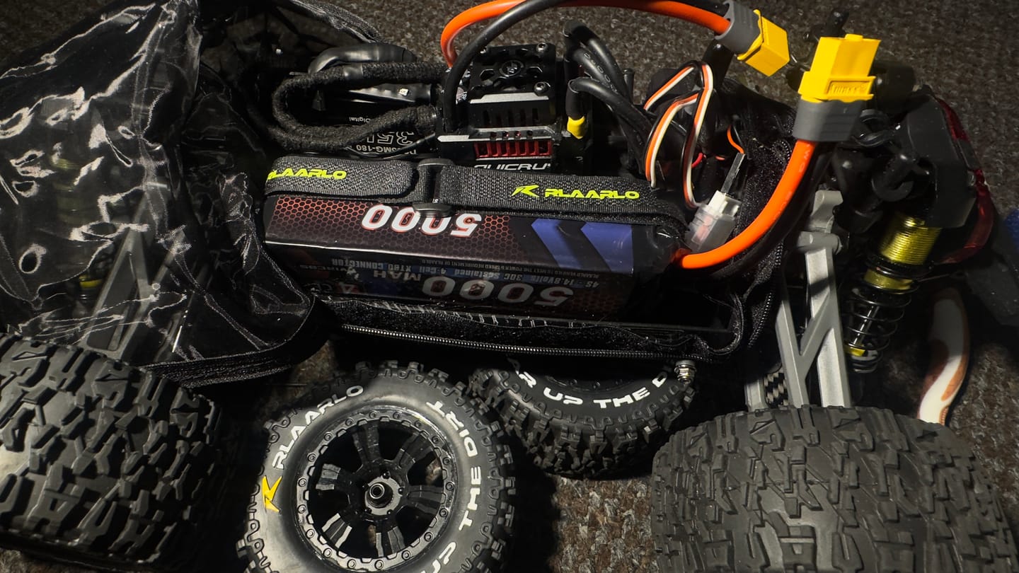 Customer photo review of 14.8V 5000mah 4S Lipo Battery XT60 Plug