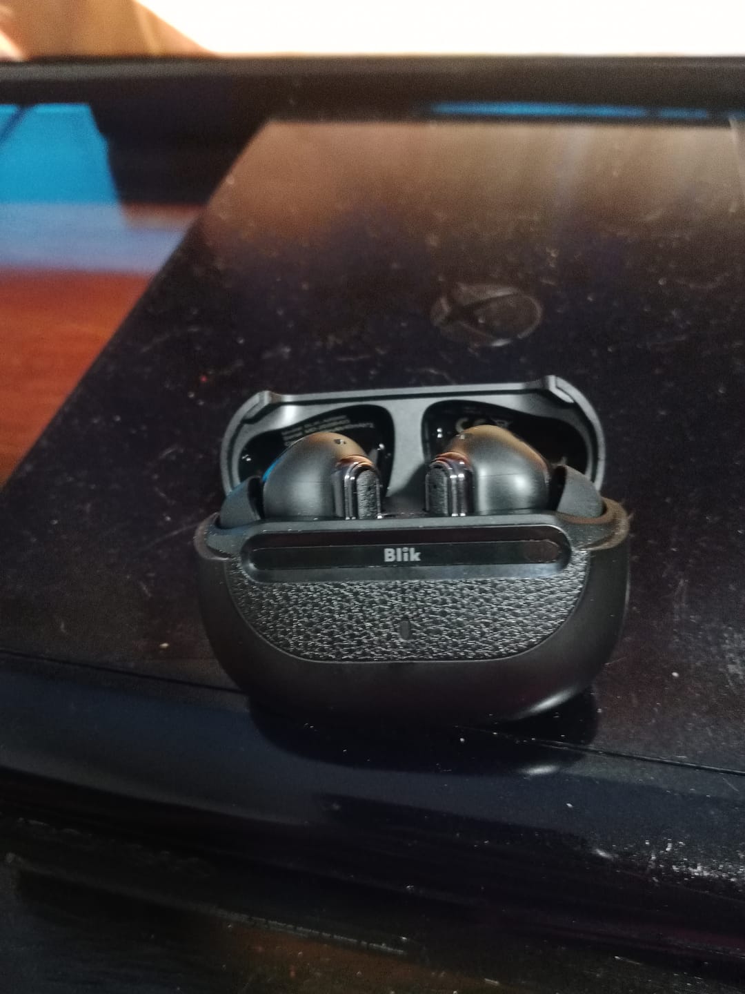 Customer photo review of Audifonos Bluetooth Blik Air950 Cancelación de ruido 40 hrs