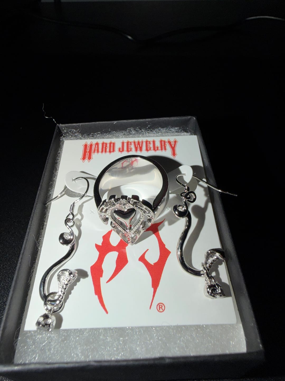 Customer photo review of ANTIQUE HEART RING