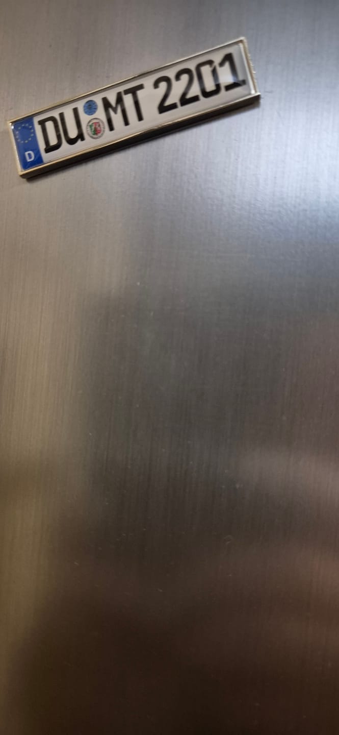 Customer photo review of Kühlschrankmagnet aus Metall - Kennzeichen Deutschland - individuell personalisierbar