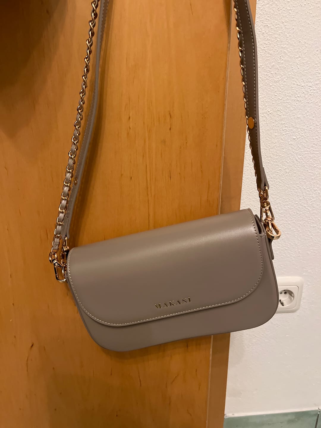 Customer photo review of CHLOIE - TAUPE
