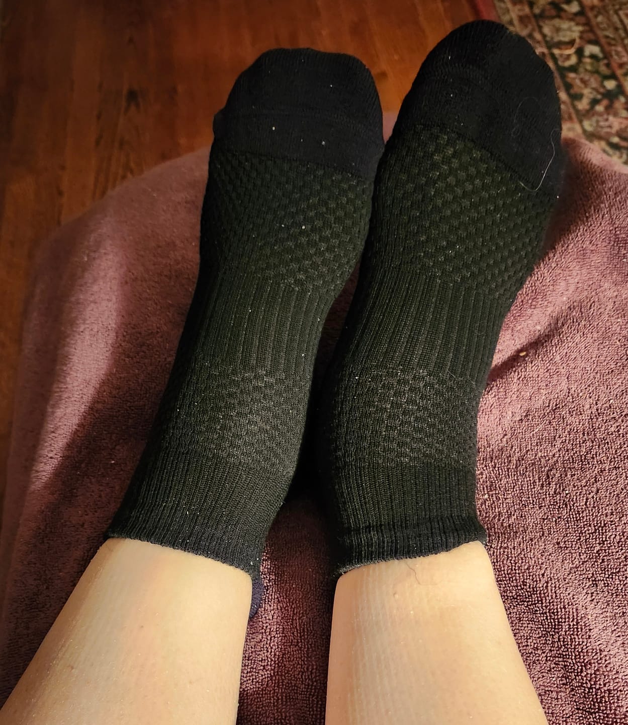 Customer photo review of Black Ankle Compression Socks 5-Pack Bundle