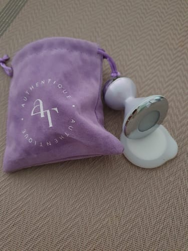 Customer photo review of Authentique - Booster anti-âge pour le visage 3-en-1