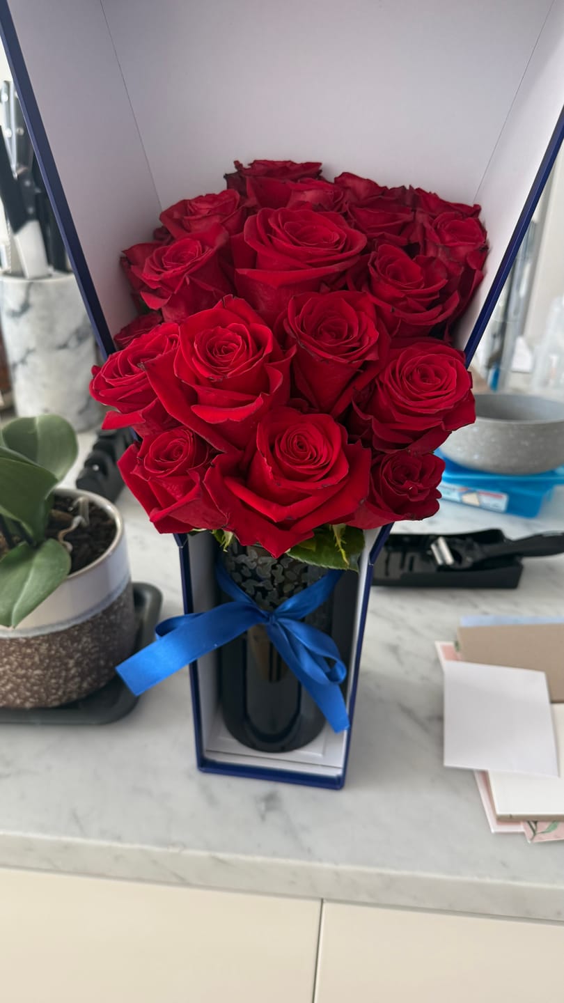 Customer photo review of The Luxe Red Bouquet - Premium Red Roses