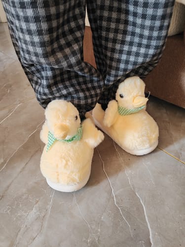 Customer photo review of Little Duck-patterned Cotton Slippers