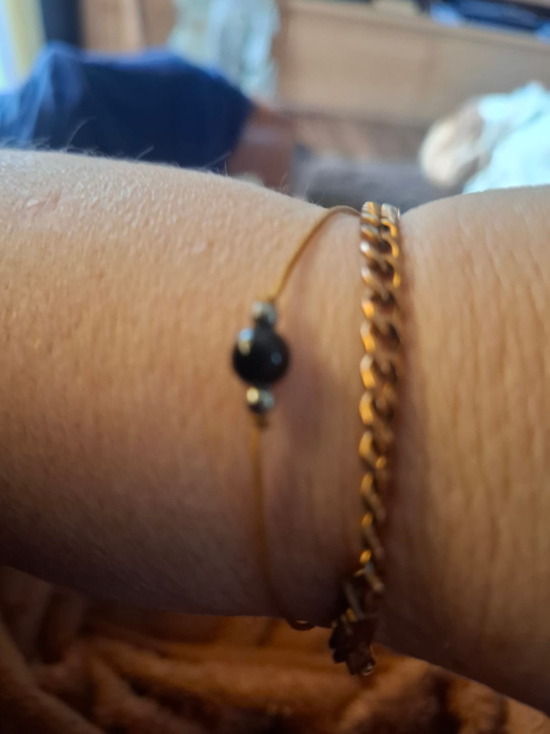 Customer photo review of Obsidian Armband - Naturband