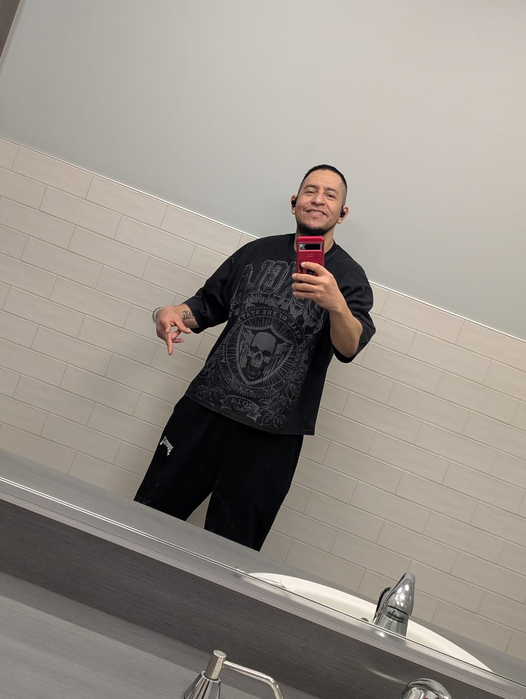 Customer photo review of W428 - Drip Oversized Tee