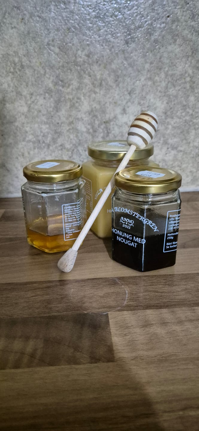 Customer photo review of Höstens honungspaket – 5 burkar + honungspinne & fri frakt! 🍯🍂