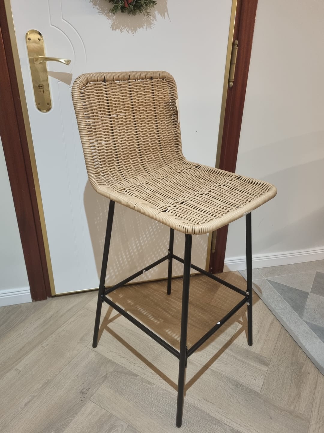 Customer photo review of BANGKOK - Lot de 2 tabourets de bar en métal et fibres