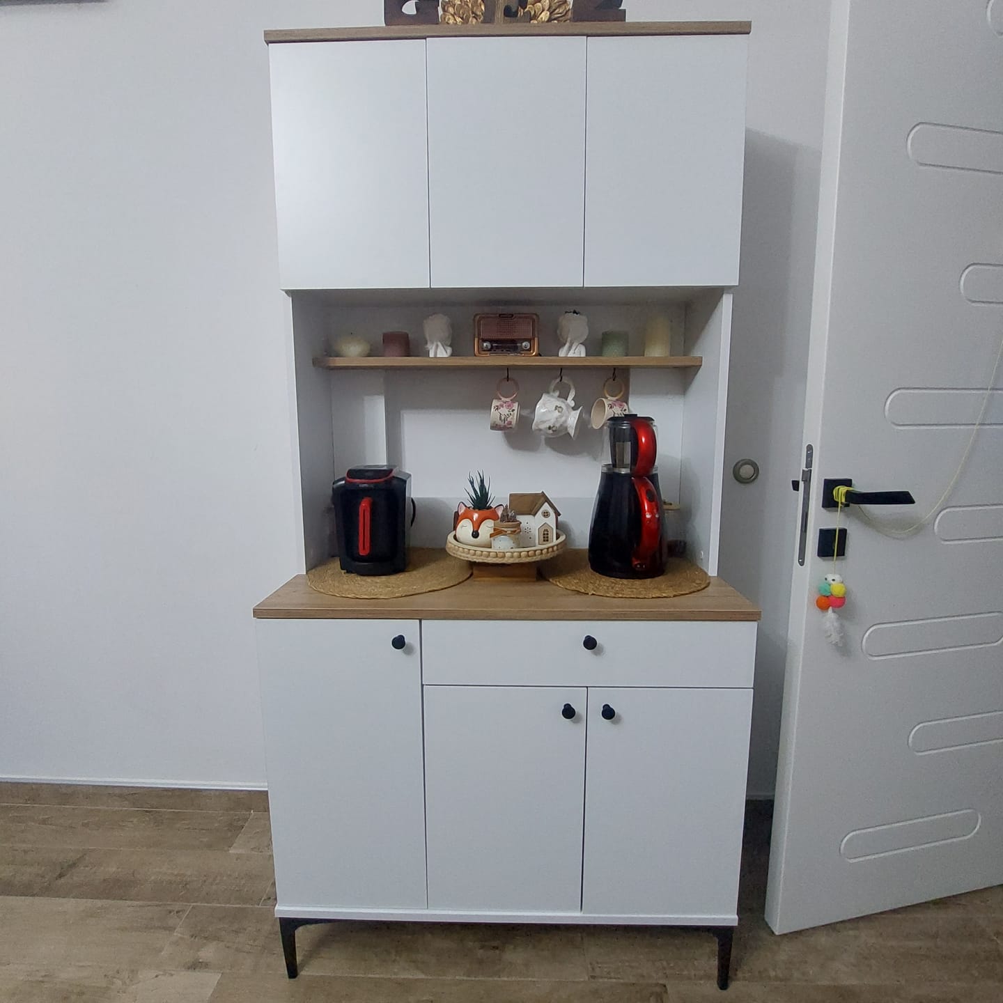 Customer photo review of Rani JE196 Çok Amaçlı Dolap 6 Kapaklı 1 Çekmeceli Kiler Mutfak Dolabı Sepet Ceviz - Beyaz