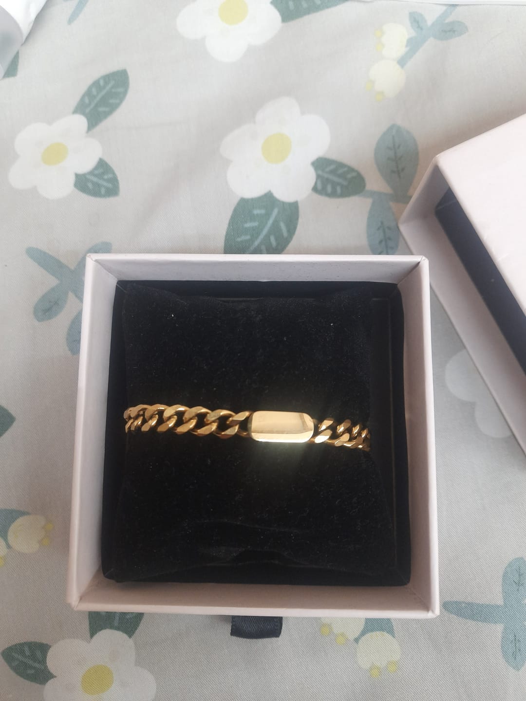 Customer photo review of Small Bar Bracelet