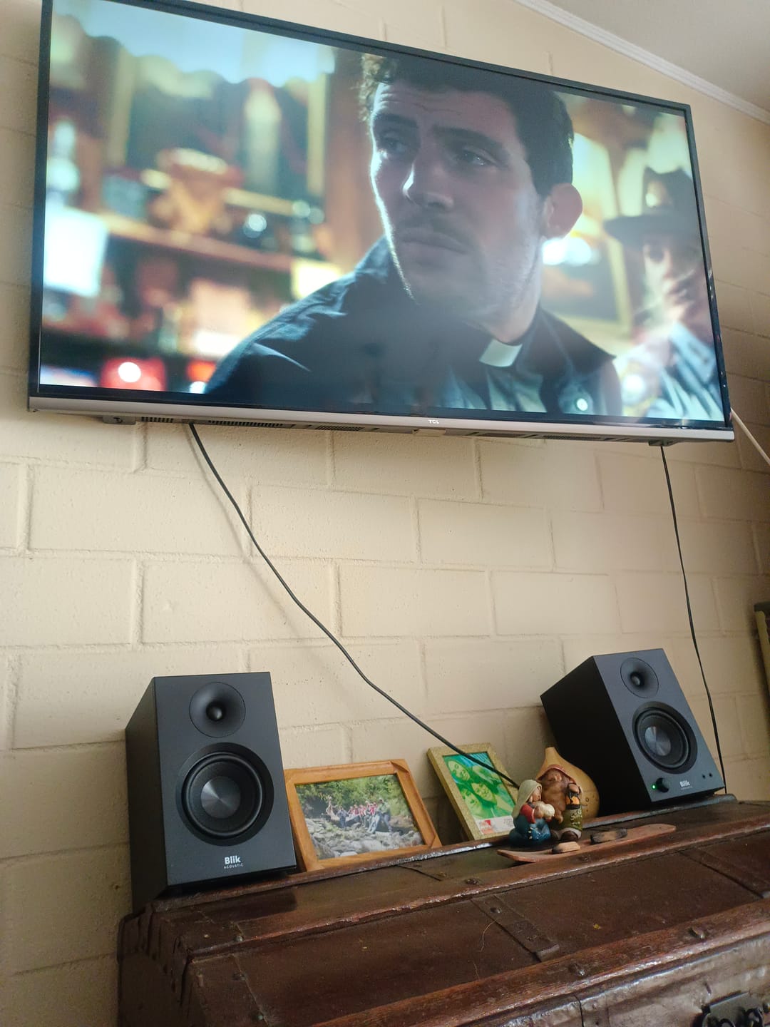 Customer photo review of Par Parlantes Hi-Fi Bluetooth Blik Bookshelfone 70W