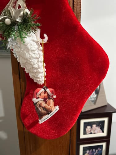 Customer photo review of Personalized Kissing Couple Christmas Acrylic Ornament with Names and Date Home Tree Decor Christmas Gift for Couple