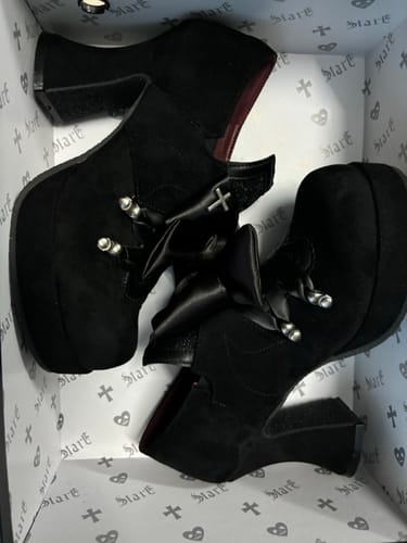 Customer photo review of Gothic Dark Lace High Heels