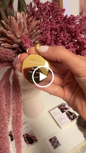 Customer video review of Collana "Margherita"