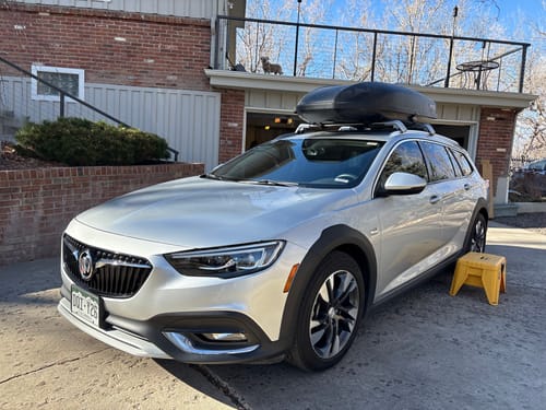 Customer photo review of Fit 2018-2020 Buick REGAL TourX Silver Baggage Luggage Cross Bar