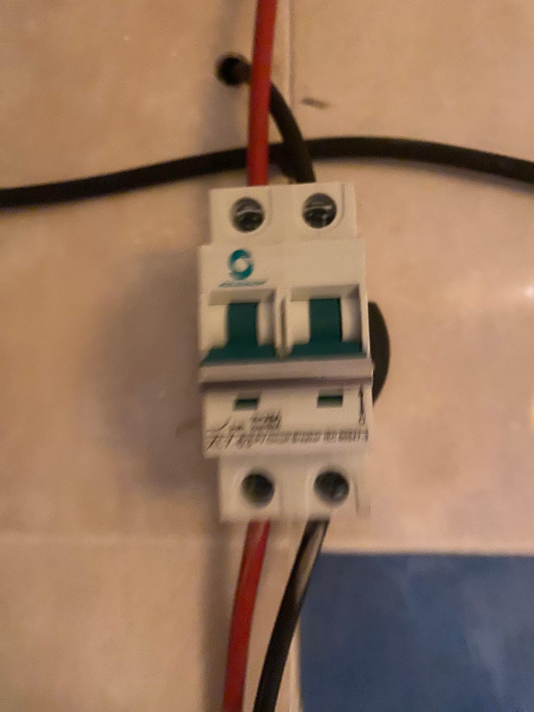 Customer photo review of Siguranta declansatoare pentru panouri solare 25A DC MCB