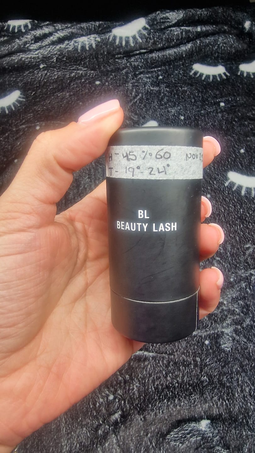 Customer photo review of Volume Glue