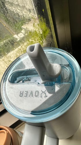 Customer photo review of 1.2L OVER Cup PopSip™ Cap with straw ONLY