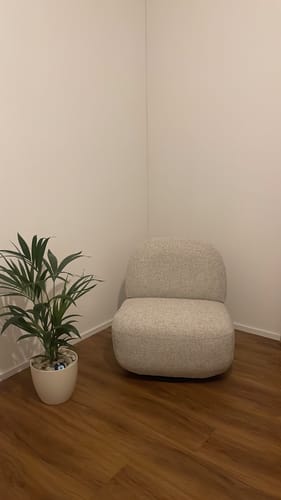 Customer photo review of KAMPALA - Fauteuil de salon pivotant swivel en tissus gris