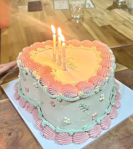 Customer photo review of holly