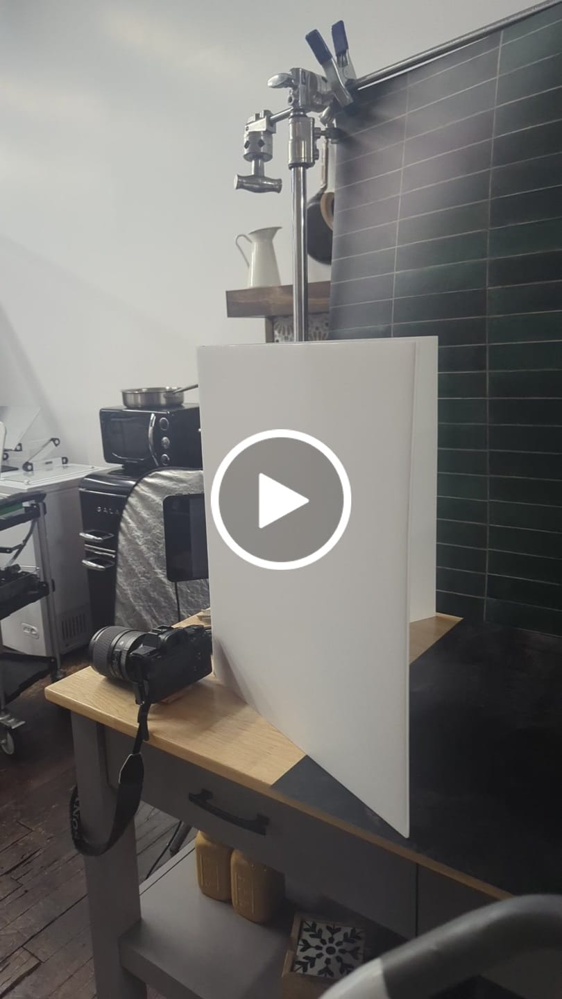 Customer video review of Tabletop V-Flats - Medium (20"X35")
