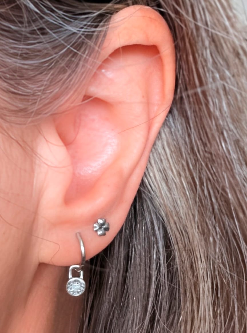 Customer photo review of Cartilage Hoop (16g)