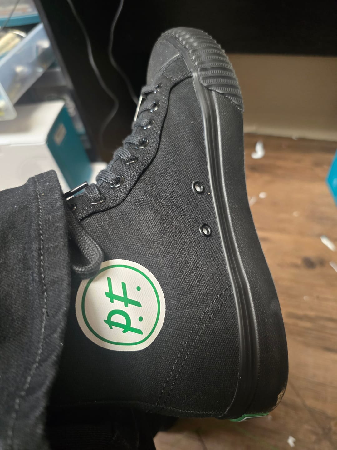 Customer photo review of 1993 Center High-Top Black