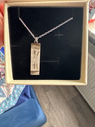 Customer photo review of Halskette mit Anhänger - Augen