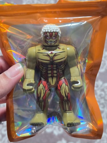 Customer photo review of ATTACK ON TITAN MINI FIGURES