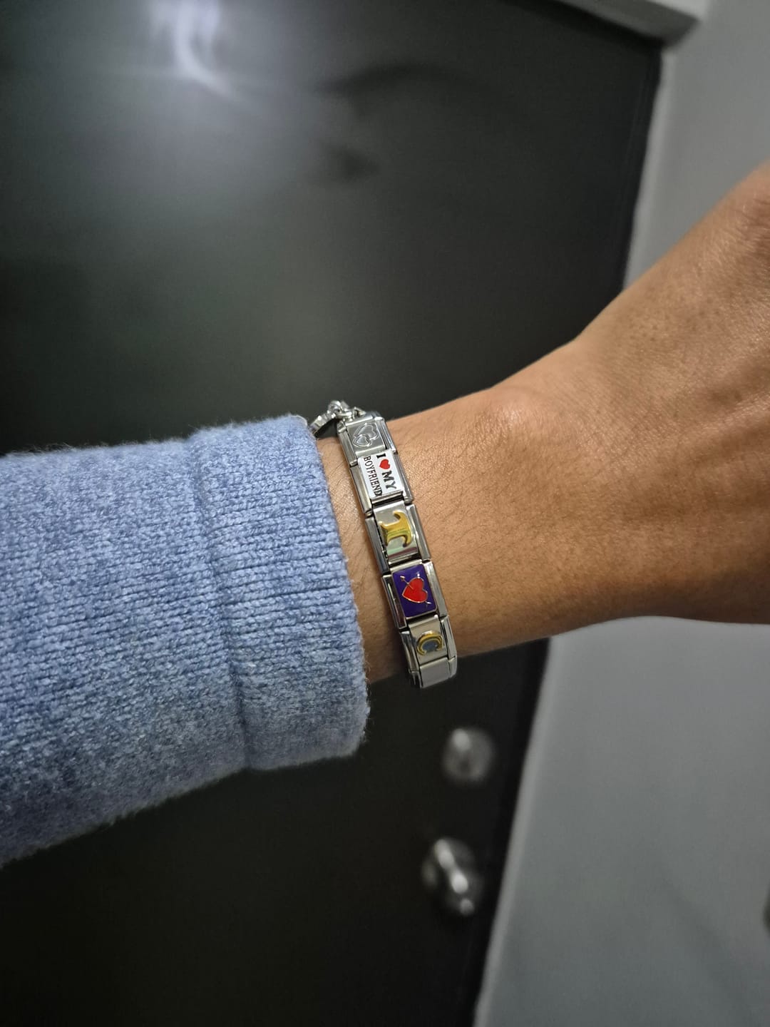 Customer photo review of Charm Letra C