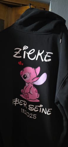 Customer photo review of Zicke & Idiot - Kuschel Hoodie Bündel (personalisierbar mit datum)