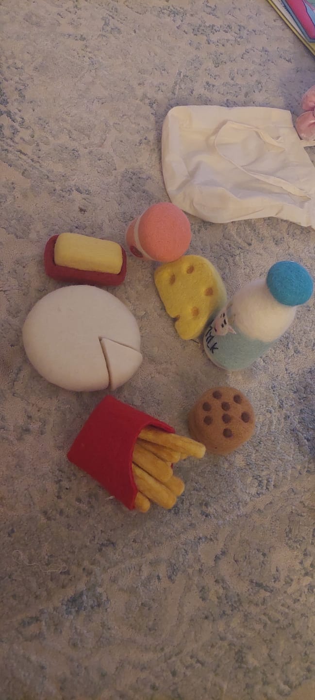 Customer photo review of Felt Food Groups Play Food - Dairy