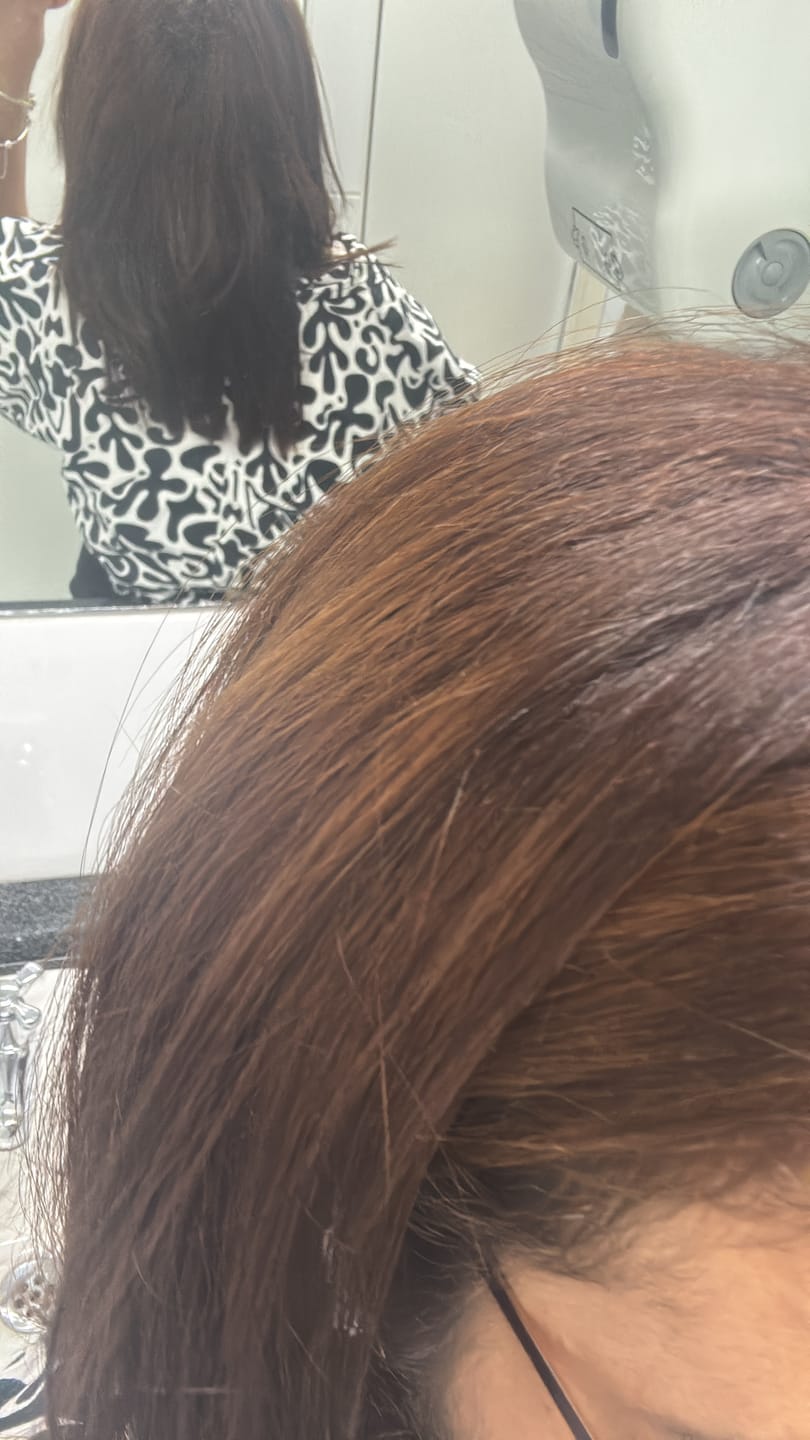 Customer photo review of 🔥 Caja Rosa de Reconstrucción Capilar y Anti-Frizz