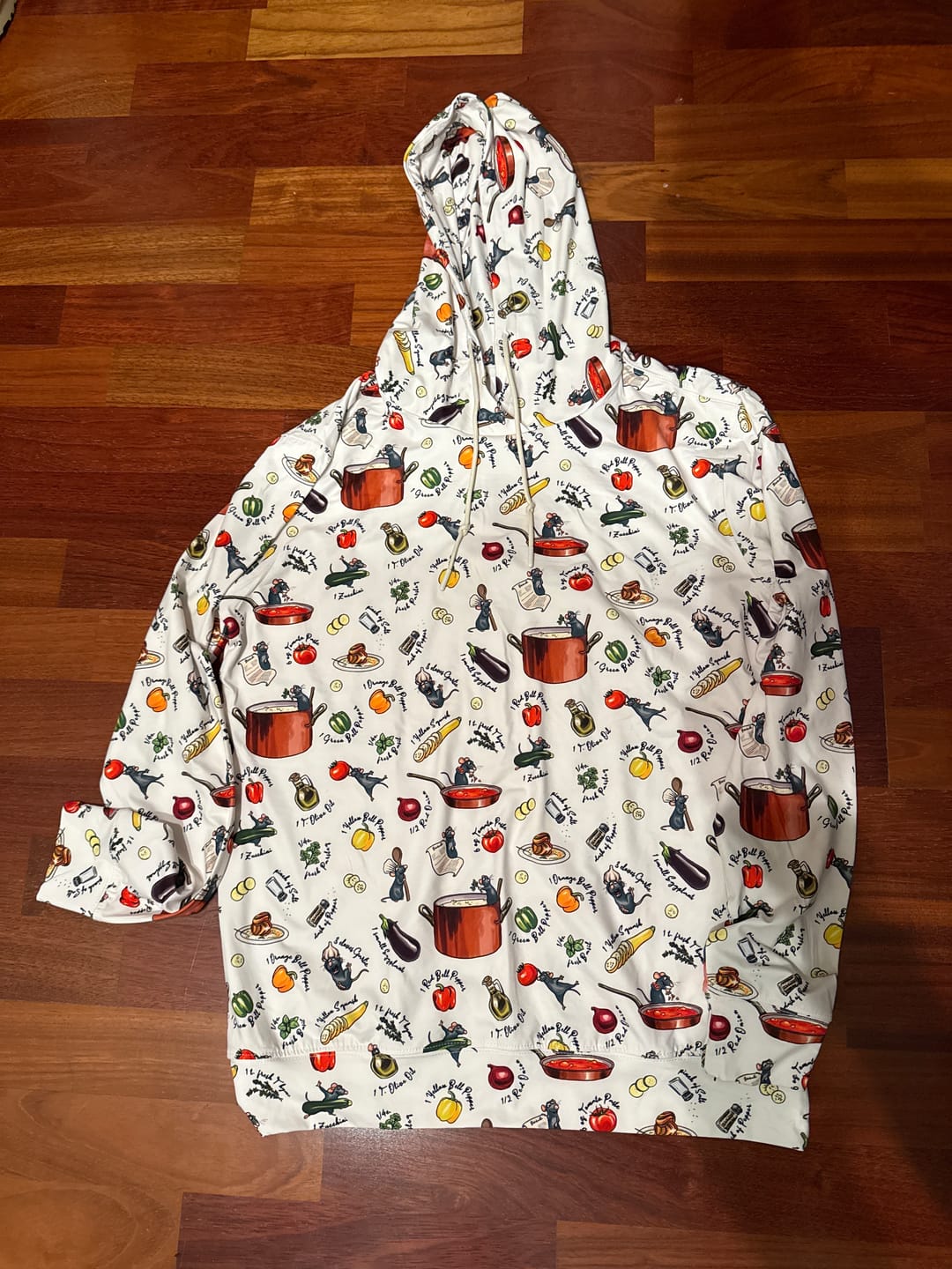 Customer photo review of Disney and Pixar Ratatouille "Bon Rat-Pétit" – Performance Hoodie